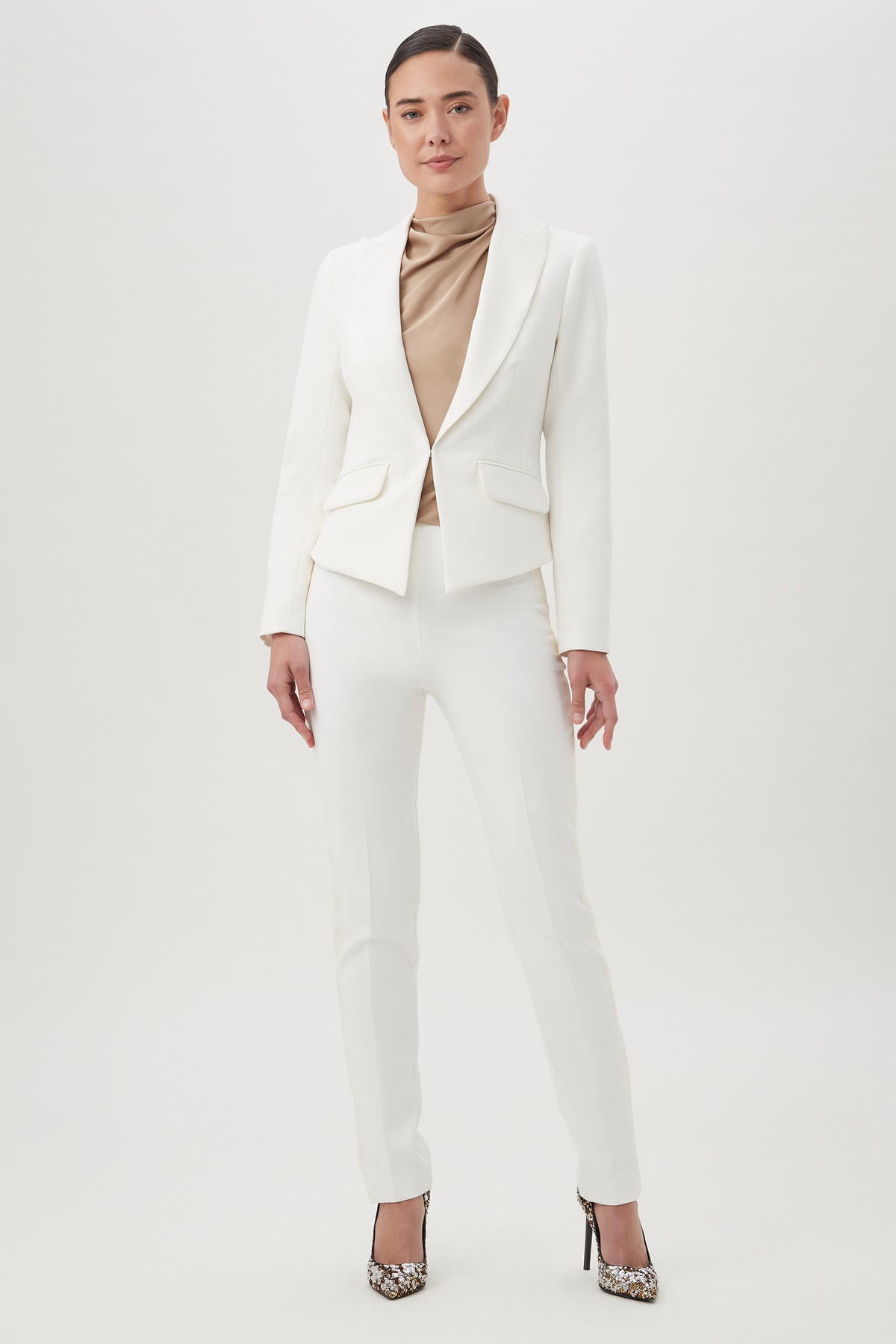 WINTER WHITE