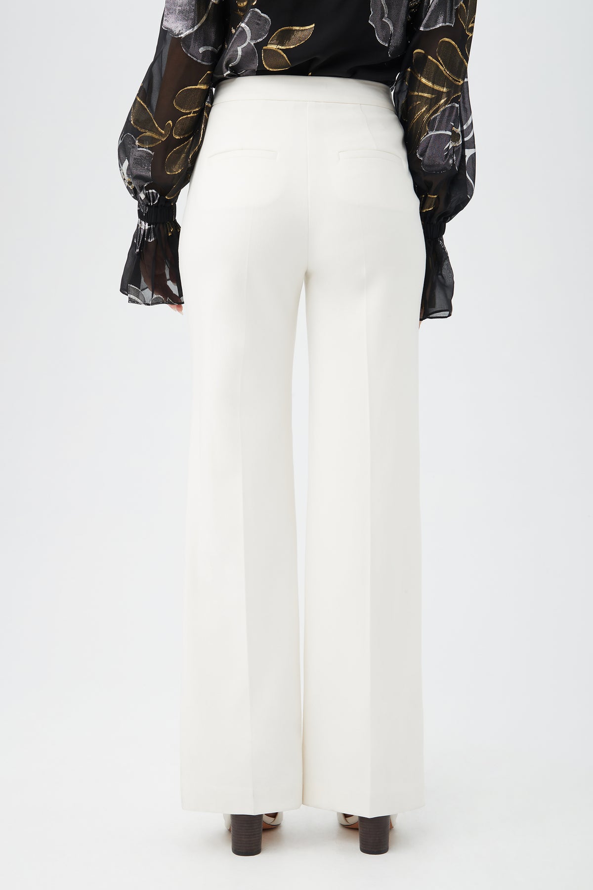 WINTER WHITE