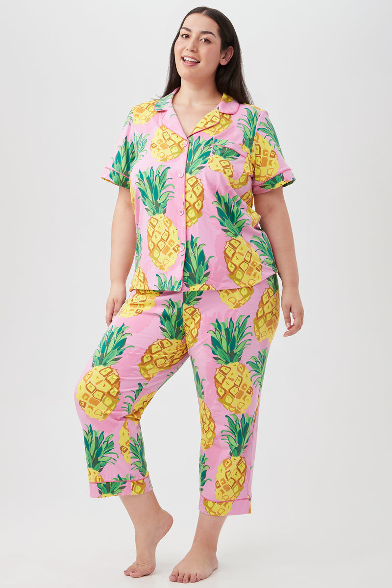 PINEAPPLES WOMEN'S SHORT SLEEVE CROPPED PANT JERSEY PJ SET in PINEAPPLES WOMEN'S SHORT SLEEVE CROPPED PANT JERSEY PJ SET additional image 1