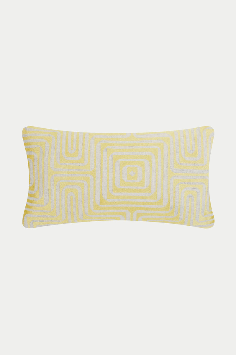 Of course! Please provide the keywords you'd like me to use for the AMAZING MAZE EMBROIDERED PILLO in GOLD.