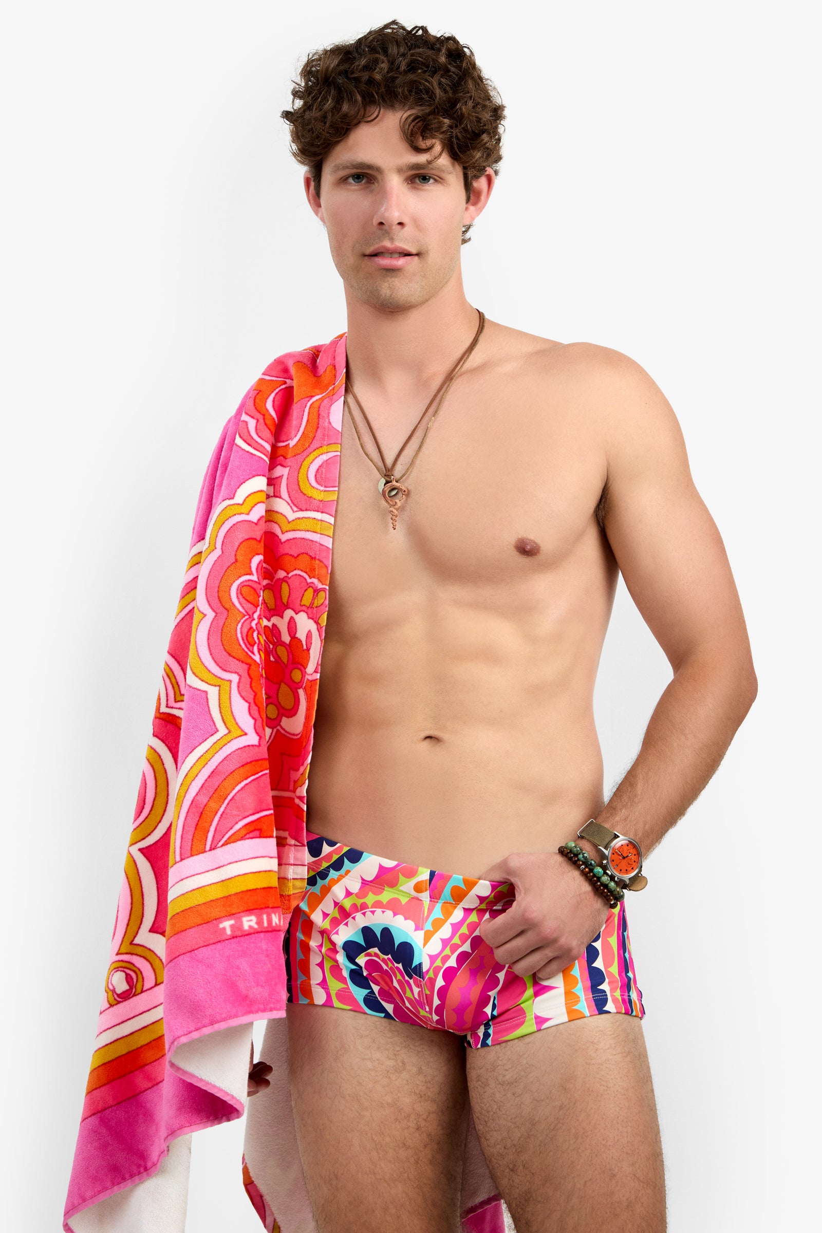 Of course! Please provide the keywords you'd like me to use for the SORRENTO SWIM TRUNK.