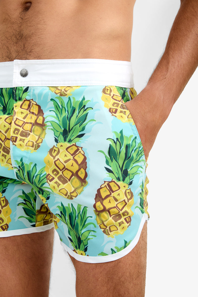 Of course! Please provide the keywords you’d like me to use for the SURFSIDE BOARD SHORT.