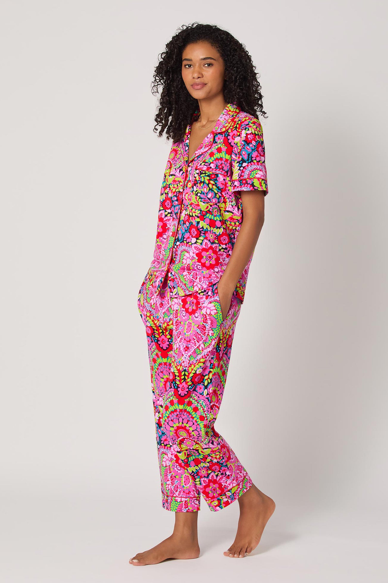 Of course! Please share the keywords you'd like me to use, and I'll gladly include one or two in the description for the LAS FLORES S/S CROPPED PJ SET as you requested.