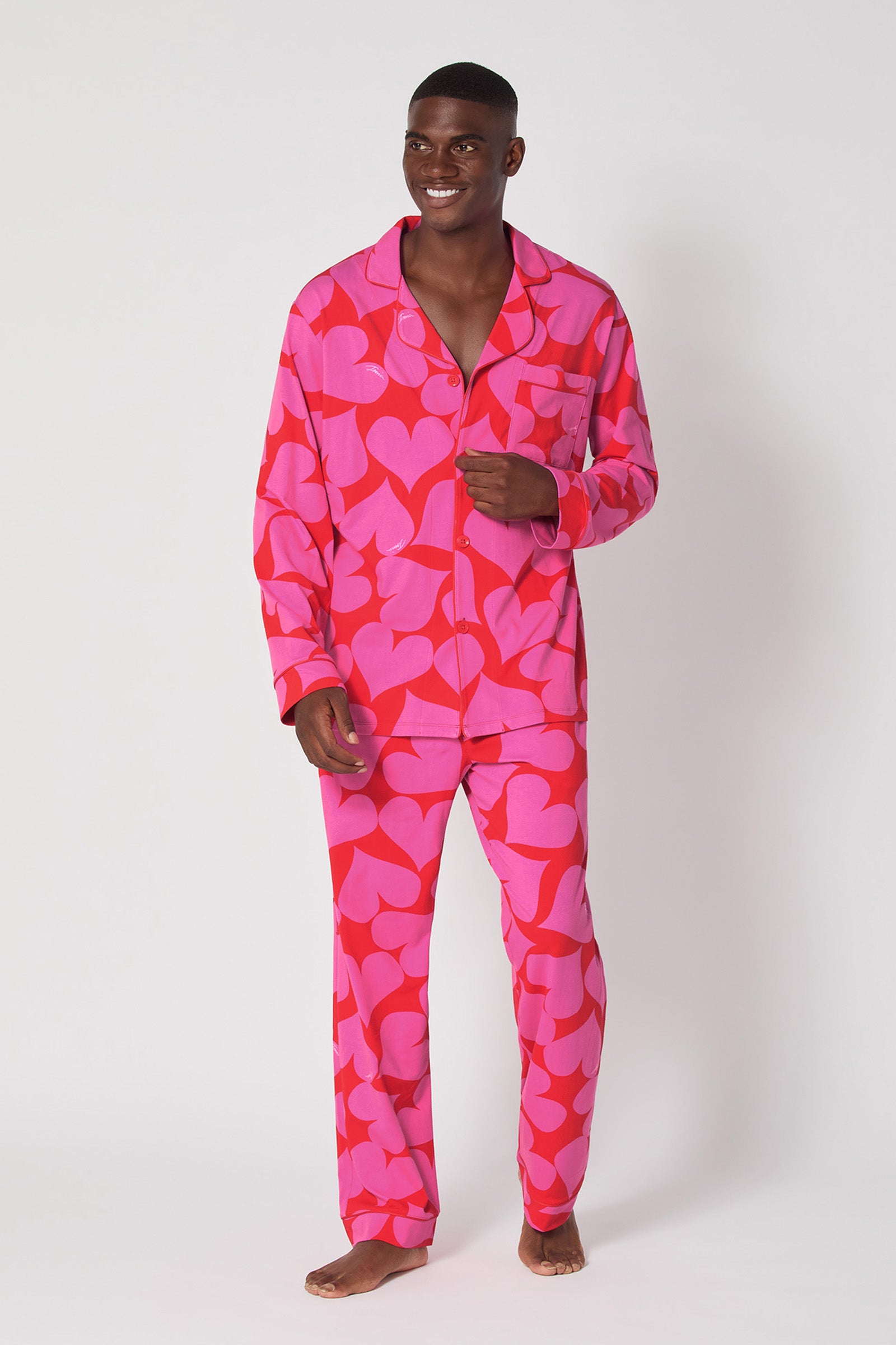 Of course! Please provide the keywords you'd like me to use for the HEARTS MENS L/S CLASSIC PJ.