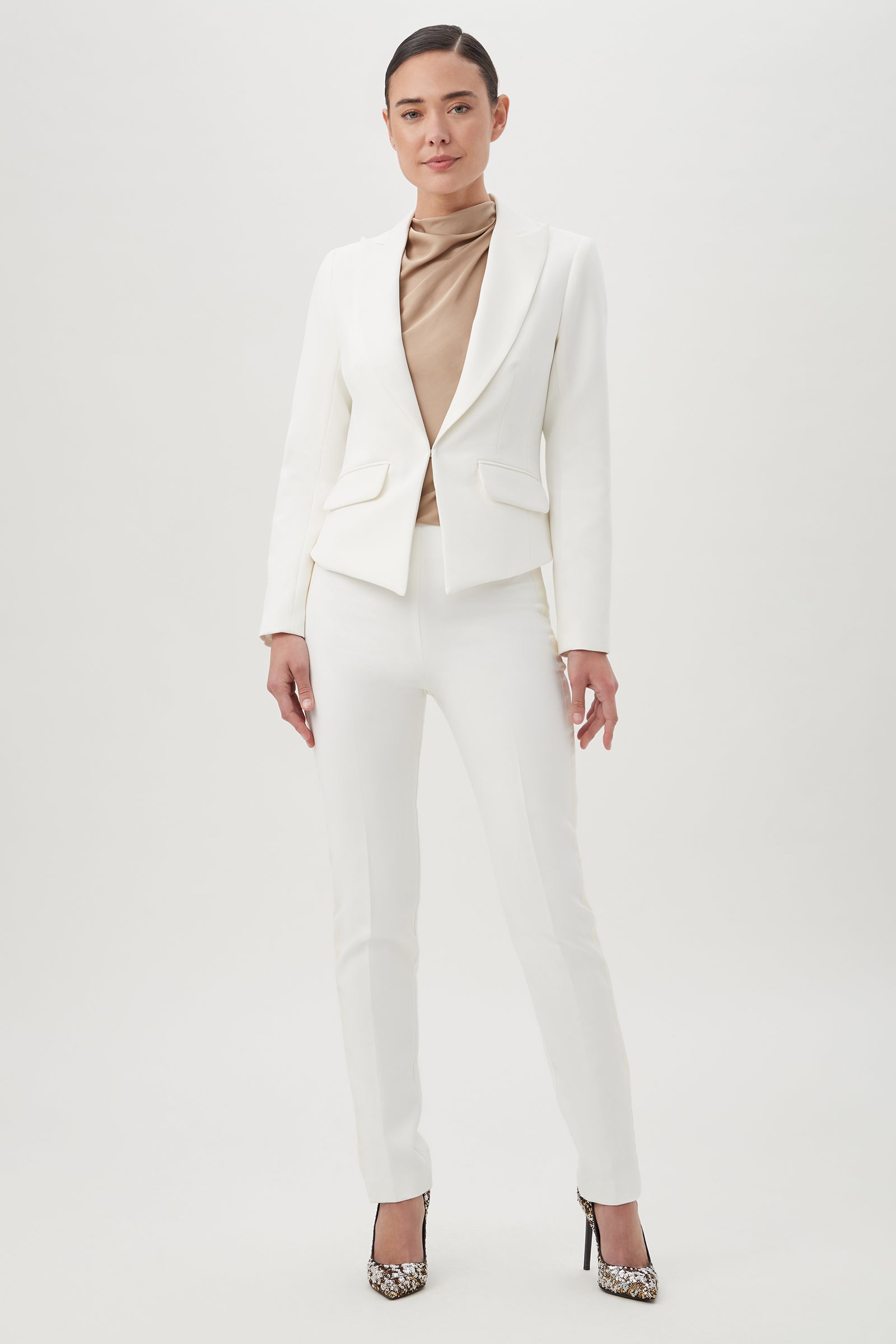 WINTER WHITE