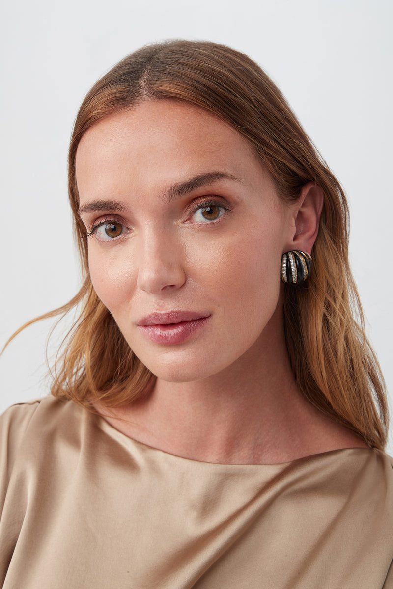 KJL ENAMEL RIB DOMED EARRING in BLACK additional image 1