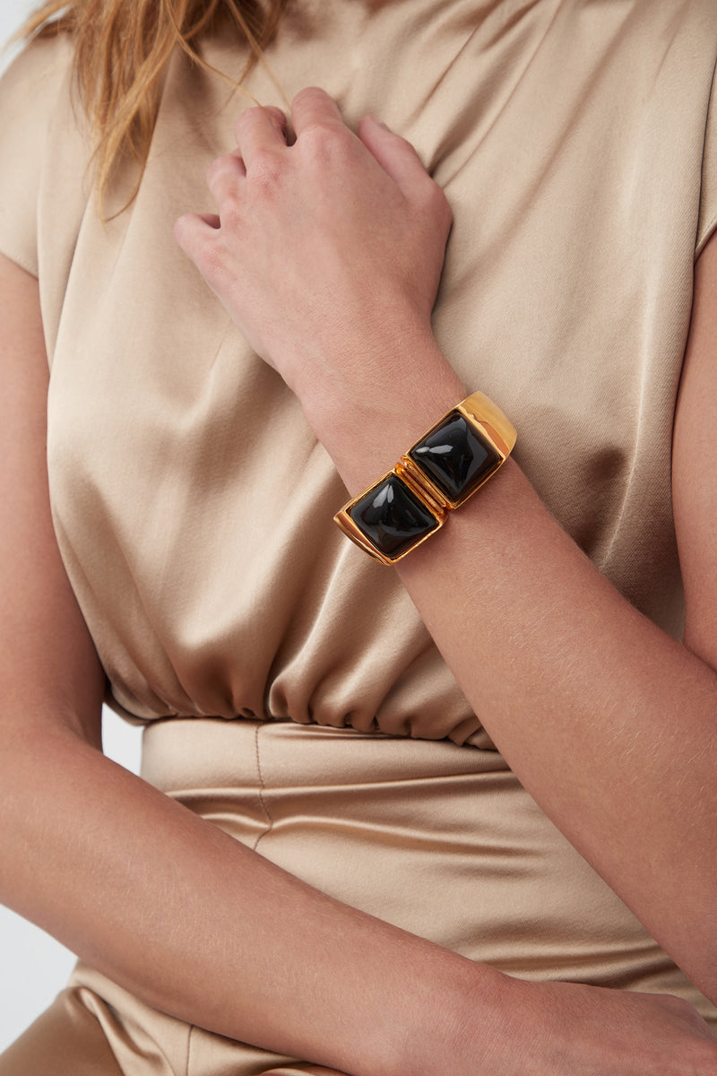 KJL BLACK SQUARE CABACHON CUFF in BLACK/GOLD additional image 1