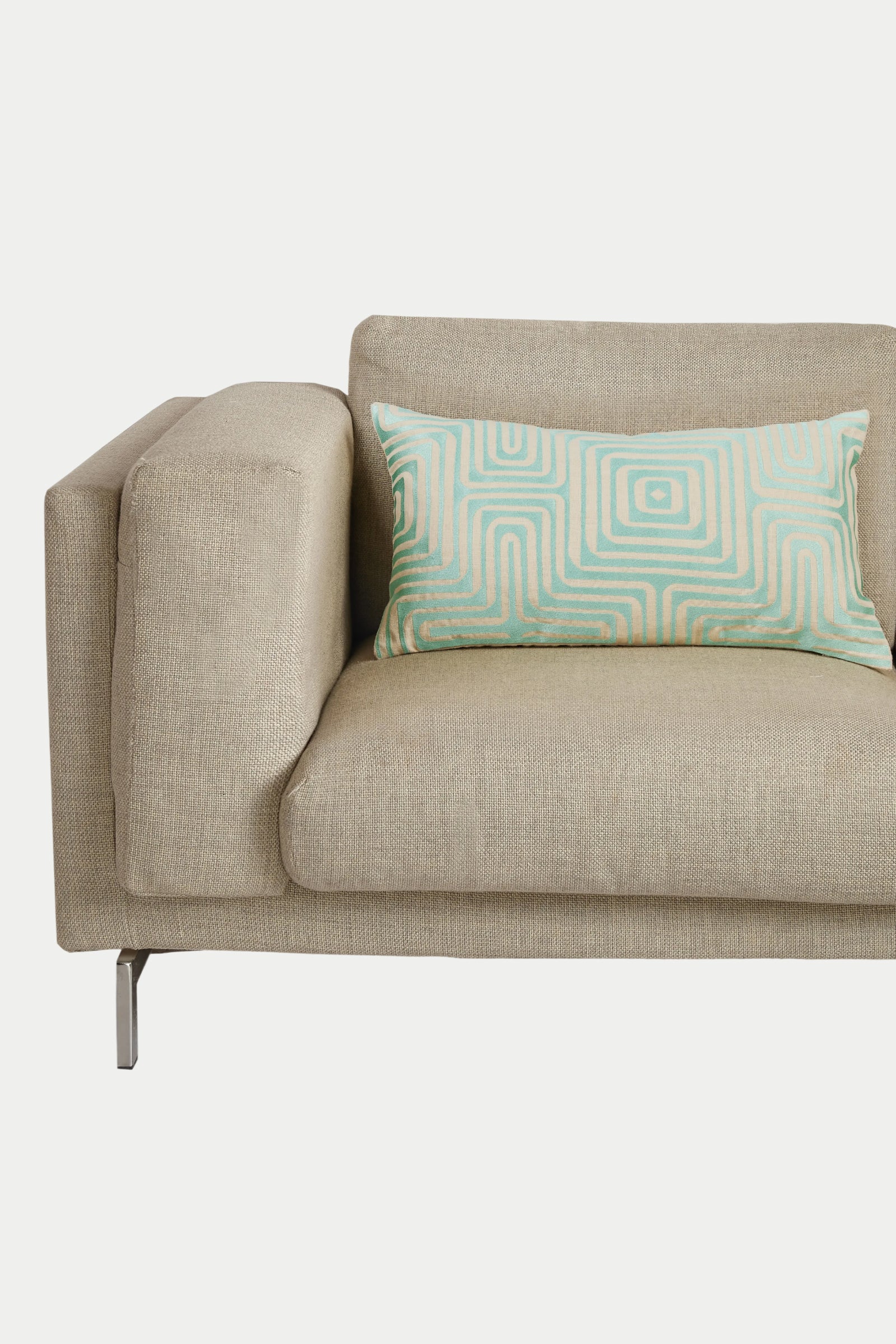 Of course! Please share the keywords you want included in the AMAZING MAZE EMBROIDERED PILLOW description.