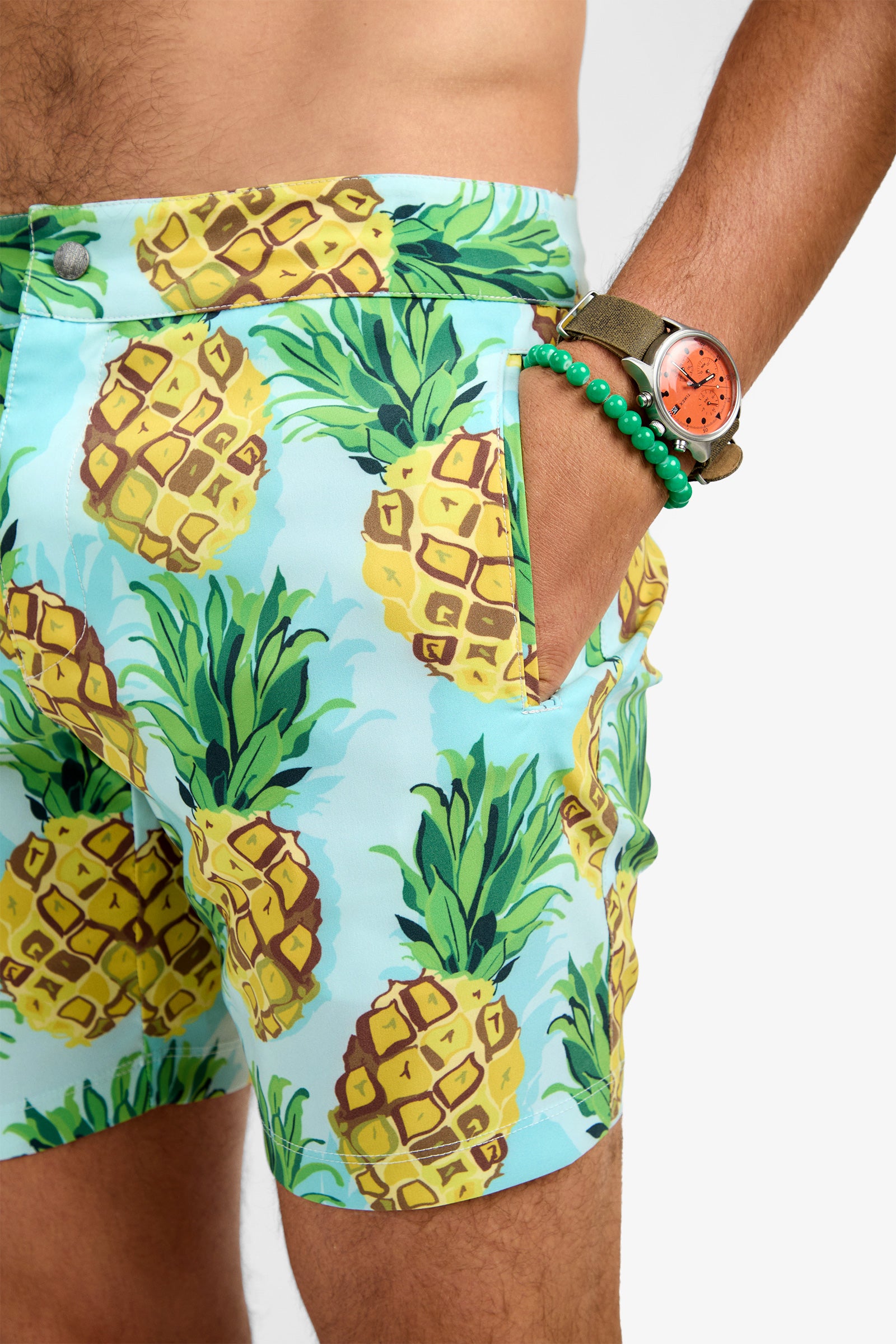 Of course! Please provide the keywords you'd like me to include in the HONOLULU BOARD SHORT description.