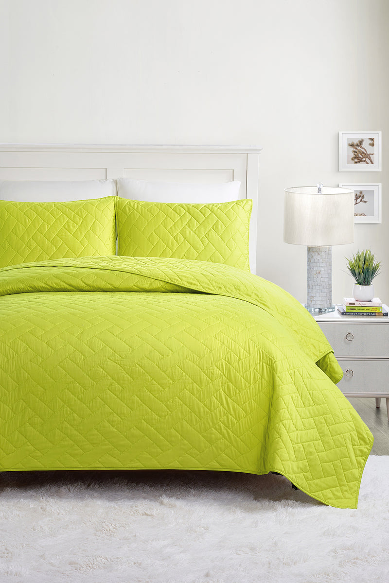 DREAM WEAVER KING 3 PIECE COVERLET in GREEN