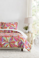PINWHEEL FULL QUEEN 3-PIECE COMFORTER SET in PINK