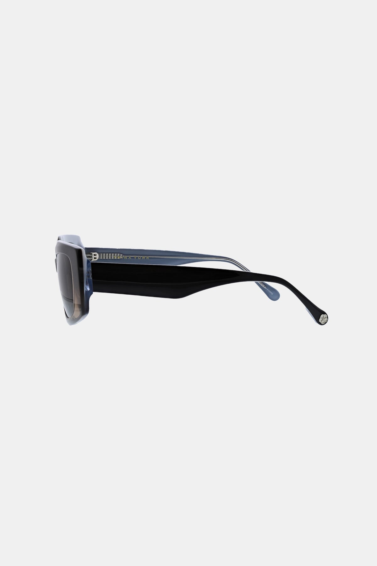 Of course! Please provide the keywords you'd like me to incorporate into the WASAGA SUNGLASS description.