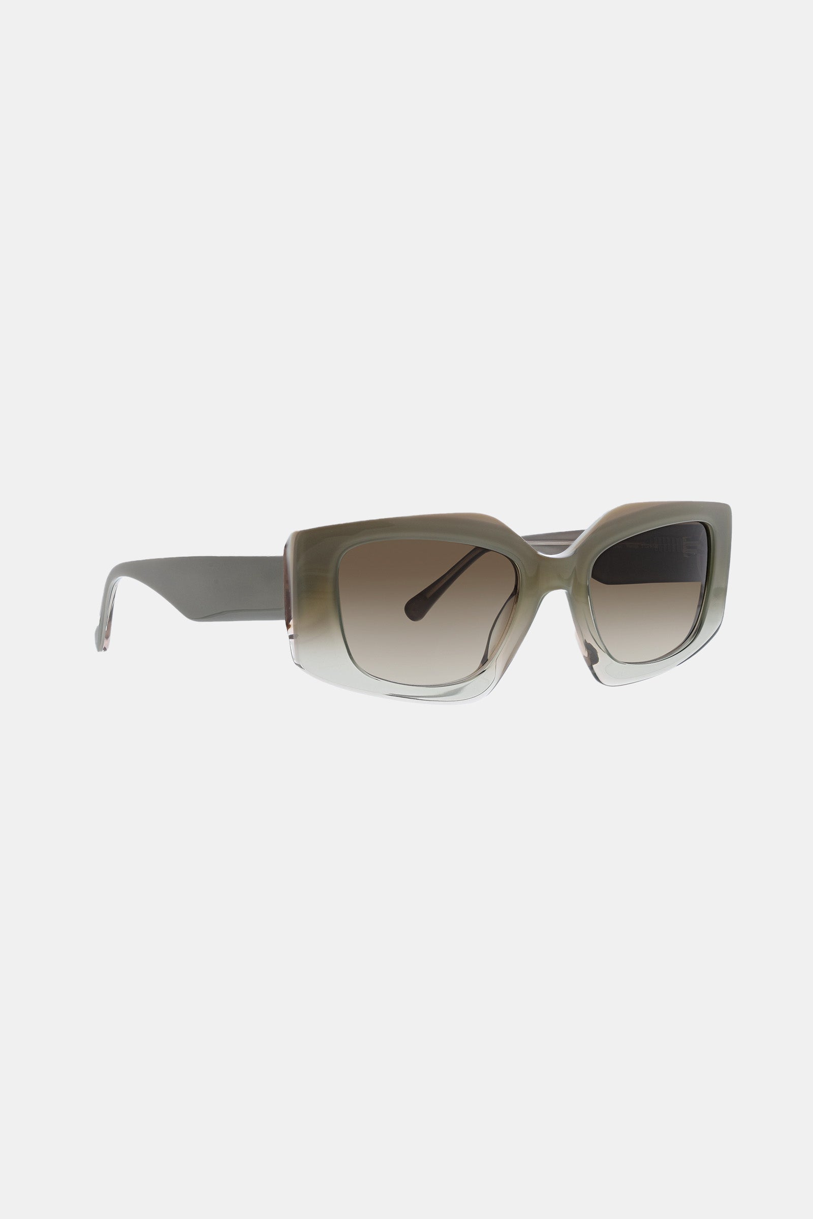 Of course! Please provide the keywords you'd like me to use for WASAGA SUNGLASS.