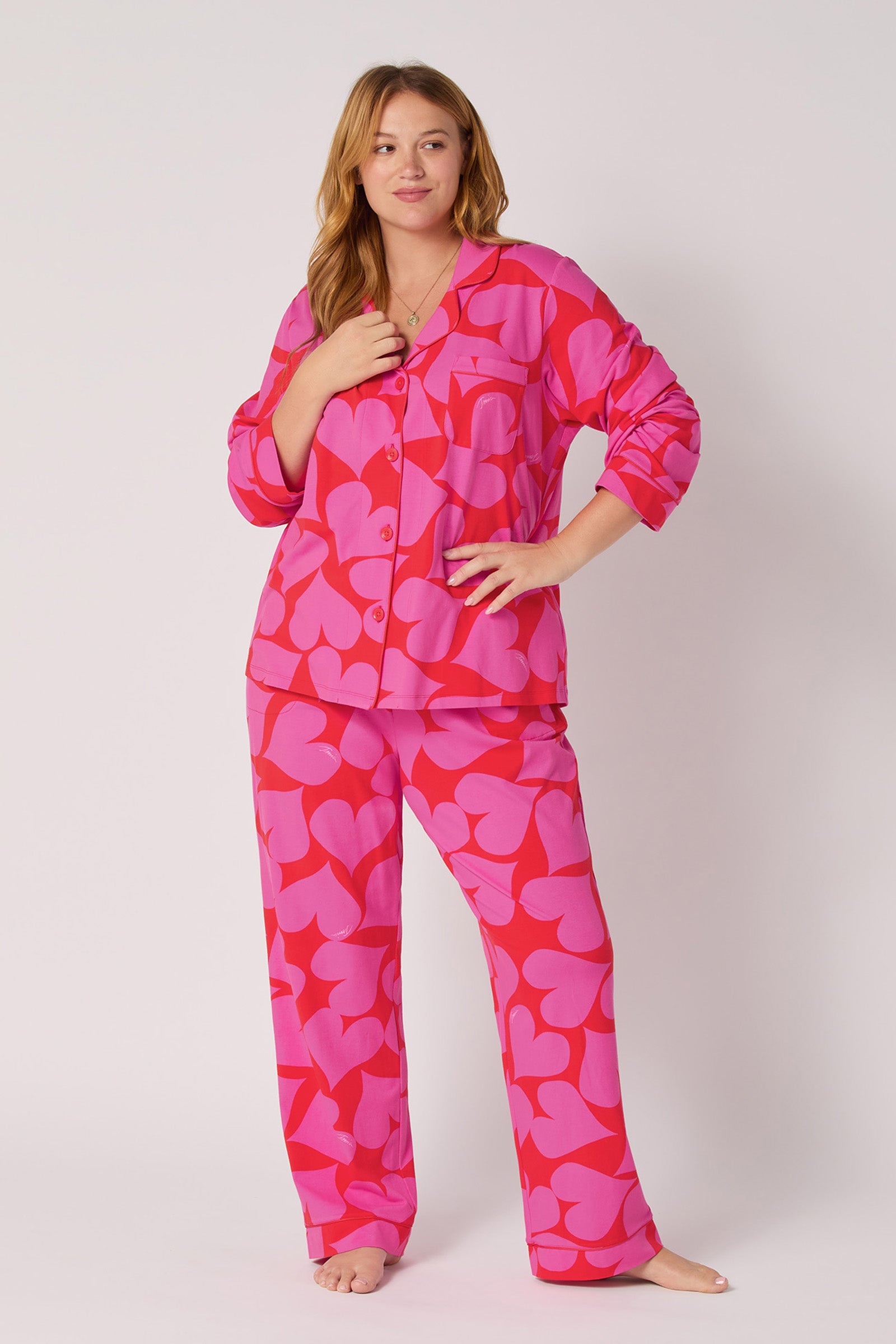 Of course! Please share the keywords you want included in the HEARTS L/S CLASSIC PJ SET description.