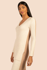 ZOEY V-NECK PULLOVER in NEUTRAL MULTI additional image 2