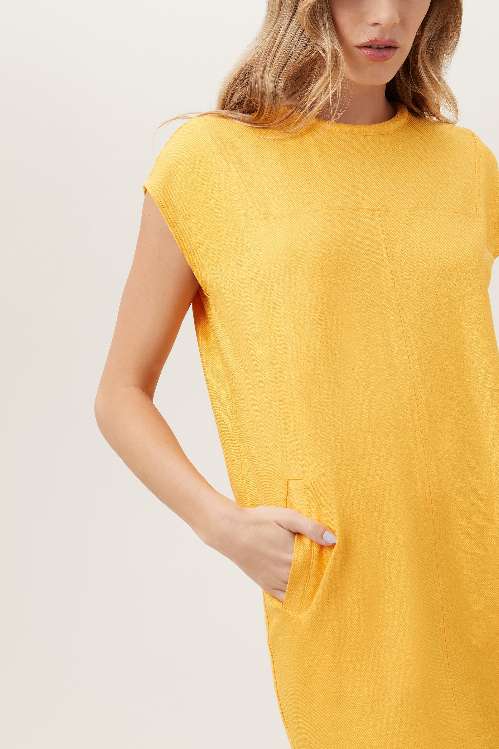 SUNSHINE YELLOW