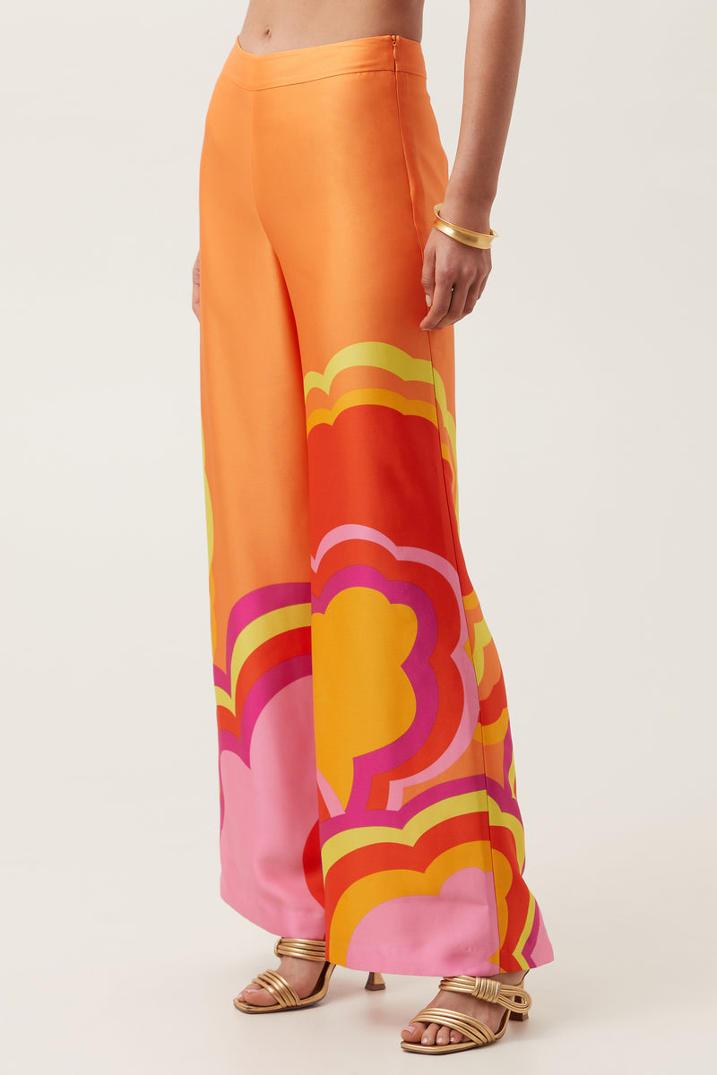 LONG WEEKEND 2 PANT in TANGERINE DREAM MULTI additional image 3