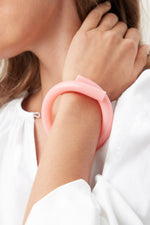 COREY MORANIS MEDIUM ROD BRACELET in BUBBLE GUM PINK additional image 1