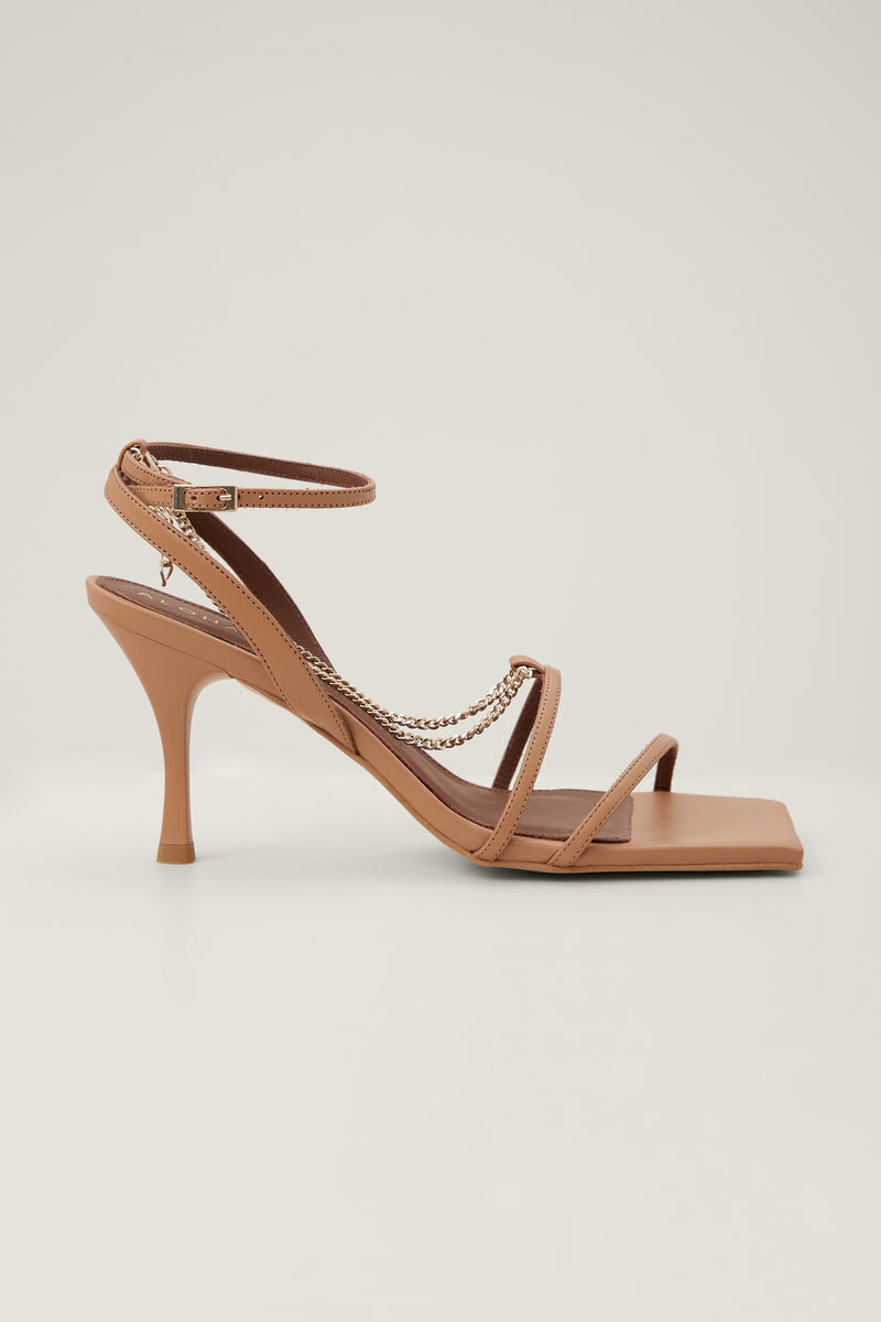 ALOHAS STRAPS CHAIN HEEL in CAMEL NEUTRAL additional image 1