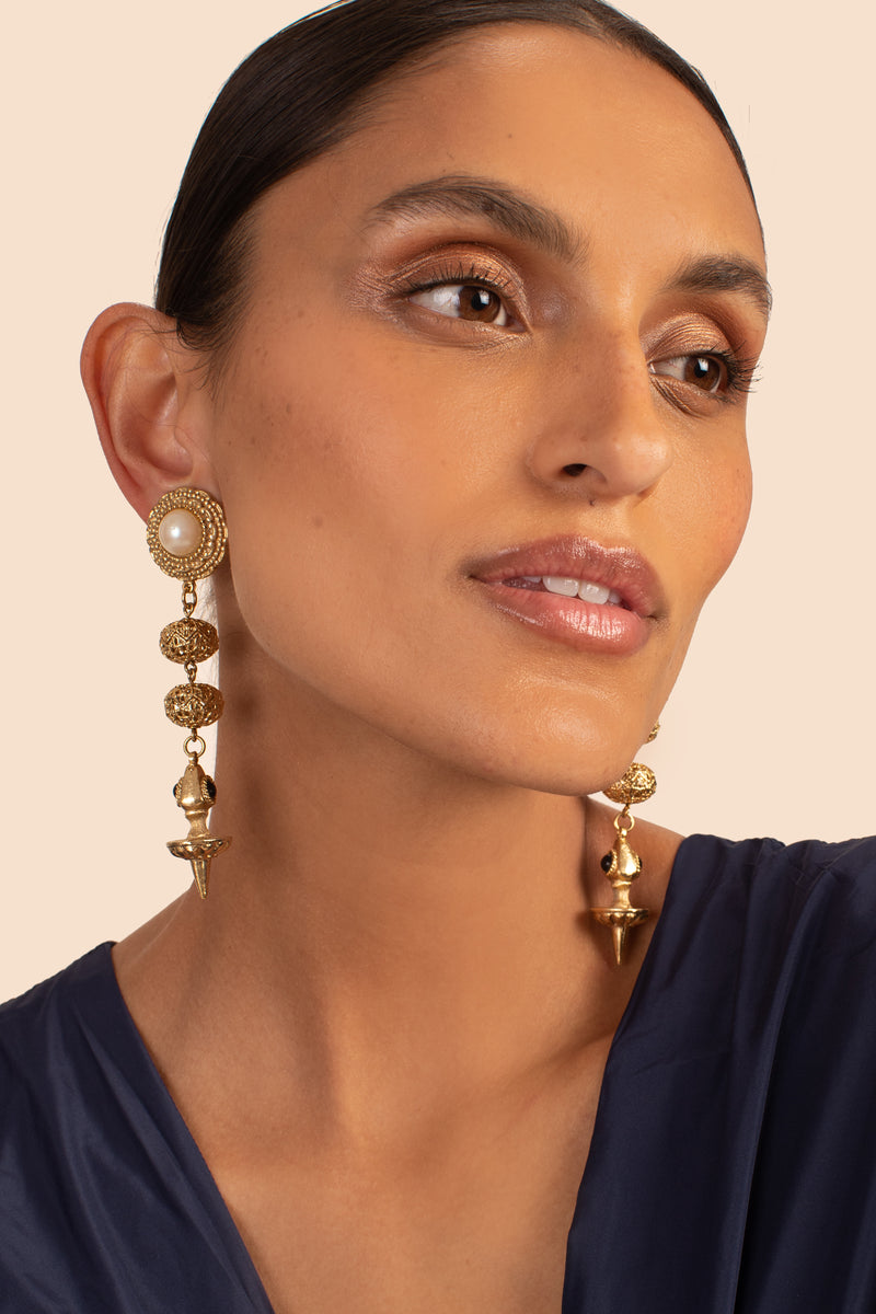 PEARL TORPEDO DROP POST EARRING in PEARL WHITE