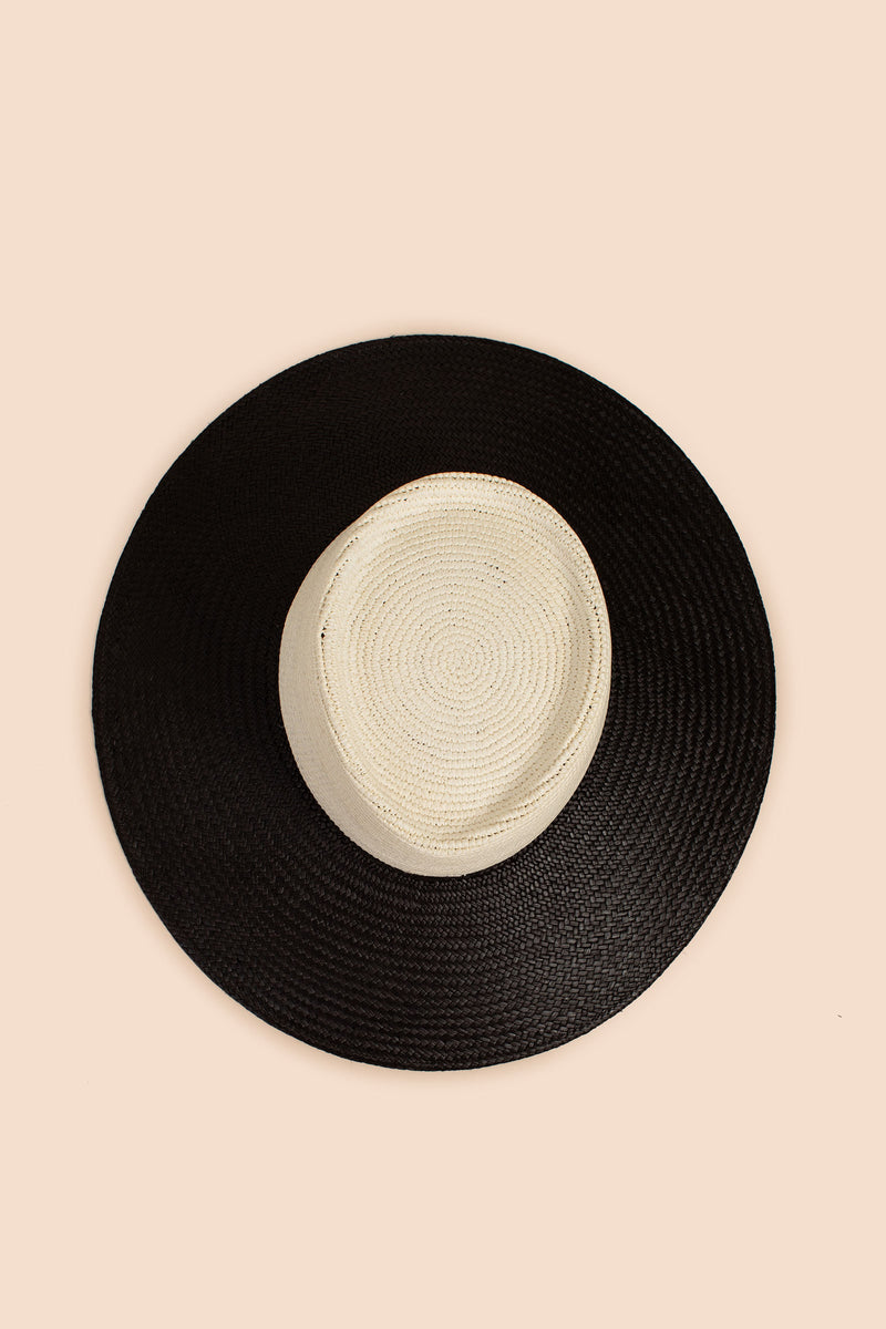 FREYA ANEMONE HAT in BLACK/WINTER WHITE